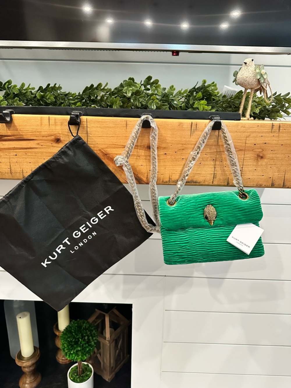 Kurt Geiger Kew Emerald Green Textured Velvet Chain Shoulder Crossbody Bag - Picture 3 of 14